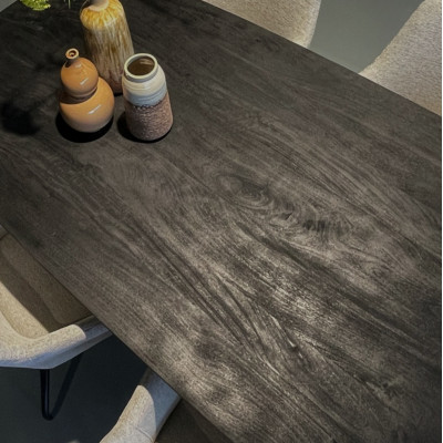 EPSYLON-Ovaler Esstisch für 8 Personen, L.220 cm aus schwarzem Massivholz